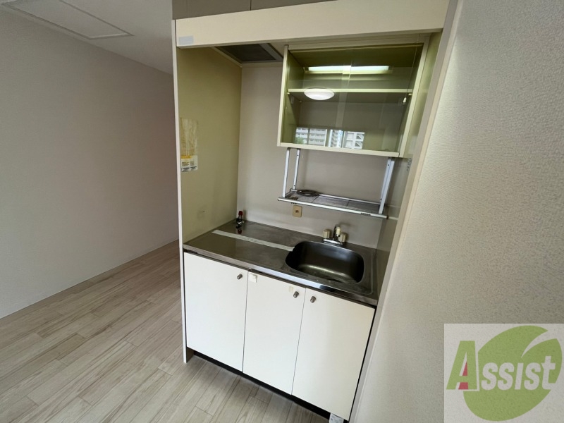 キッチン　シンプルなキッチンです。お手入れも楽々ですね！