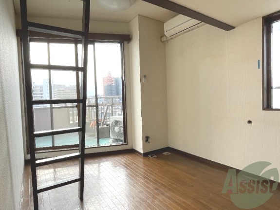 居室・リビング　リビングはこちらです。明るい雰囲気が伝わってきます。