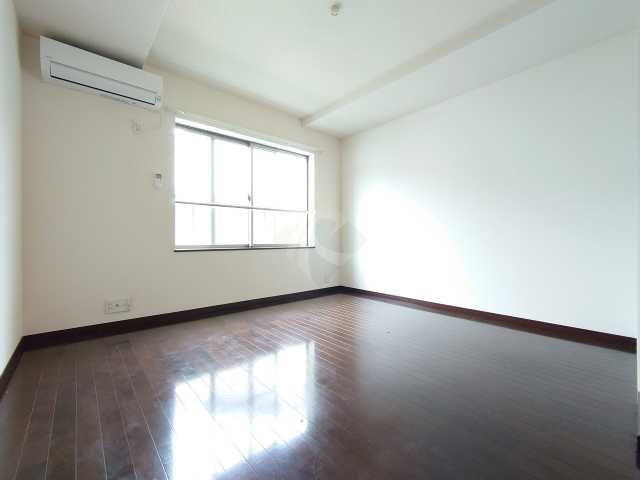 居室・リビング　Tスクエア