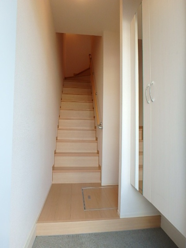 玄関　図面と現状に相違がある場合には現状を優先