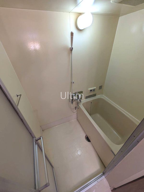 バス・シャワールーム　専用バスルーム