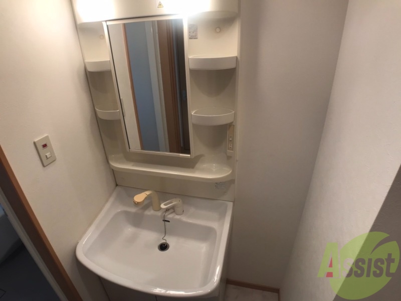 洗面設備　忙しい朝の味方！独立洗面台はこちらです。