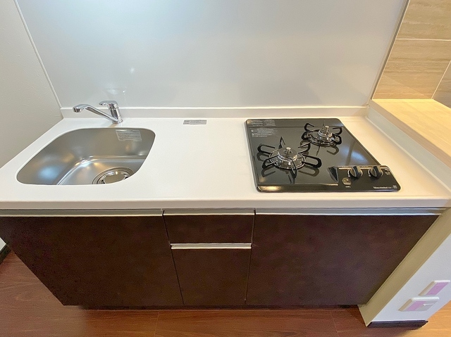 キッチン　２口ガスのカウンターキッチン