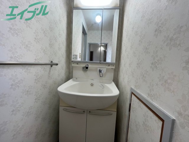 洗面設備　同型別部屋写真