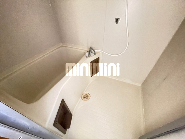 バス・シャワールーム　バストイレ別です。