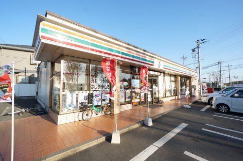 コンビニ　セブンイレブン千葉生実町（コンビニ）まで766m
