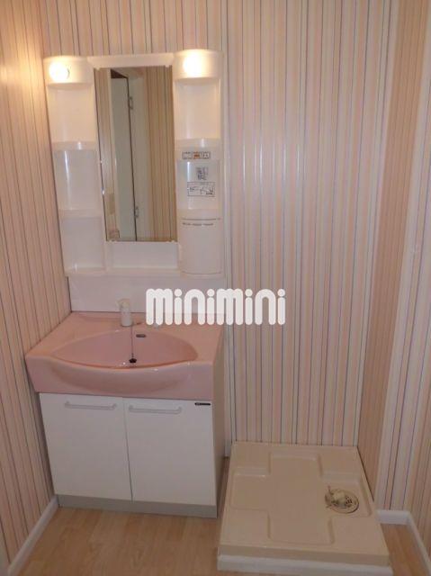 洗面設備　広々使いやすい洗面所