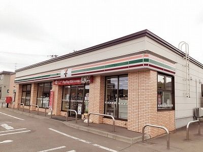 コンビニ　セブンイレブン幕別札内文京町店（コンビニ）まで600m
