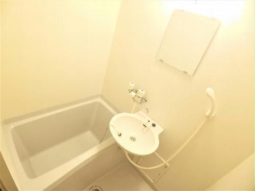 バス・シャワールーム　設備仕様は号室により異なる為、現況を優先します。