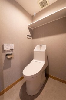 トイレ　トイレ