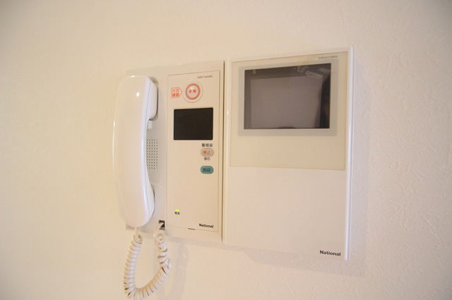 セキュリティ　同物件、別号室の写真です