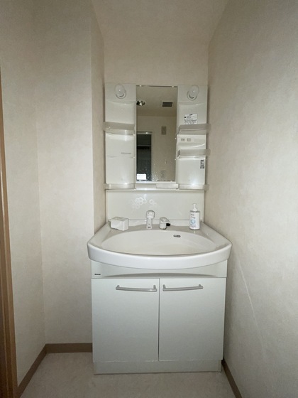 洗面設備　※別部屋の写真です