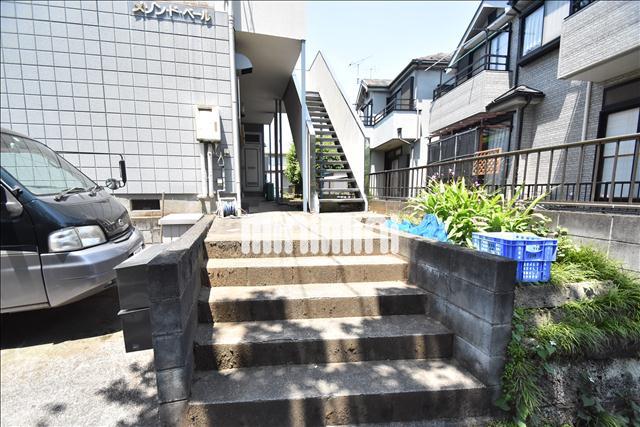 エントランス　入口