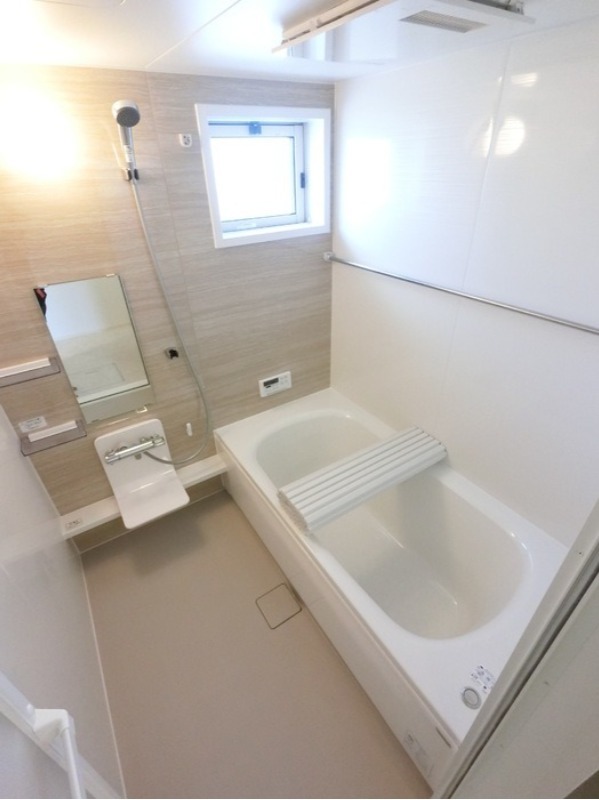 バス・シャワールーム　図面と現状に相違がある場合には現状を優先