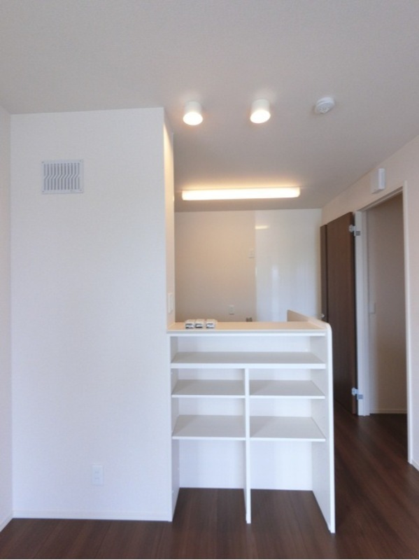 居室・リビング　図面と現状に相違がある場合には現状を優先