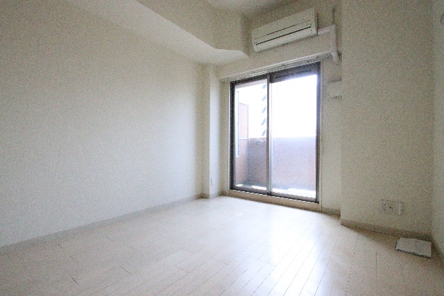 居室・リビング　※別室の参考写真の為、現況優先です。