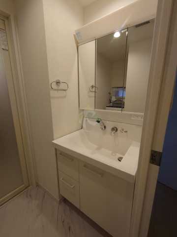 洗面設備　別部屋　参考写真