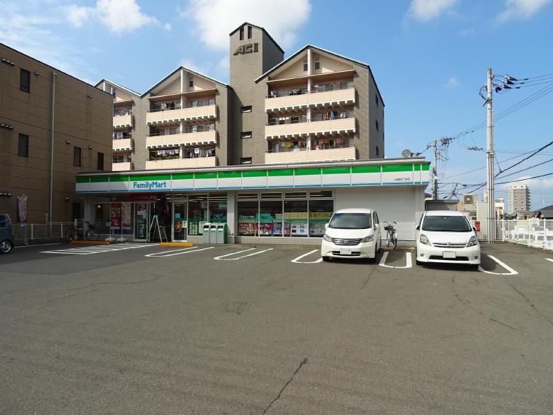 コンビニ　ファミリーマート山越4丁目店（コンビニ）（コンビニ）まで1091m