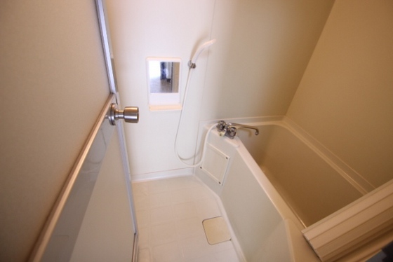 バス・シャワールーム　※別号室のお写真となります。