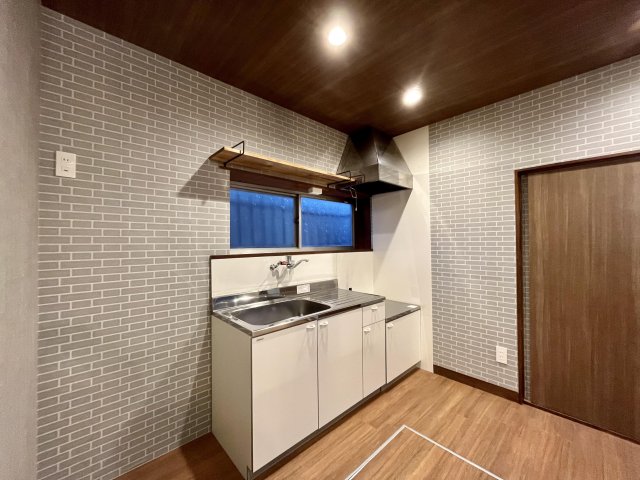 キッチン　カウンターで会話も弾みます