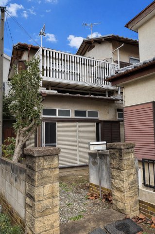 建物外観　金木犀の香りが出迎えてくれます