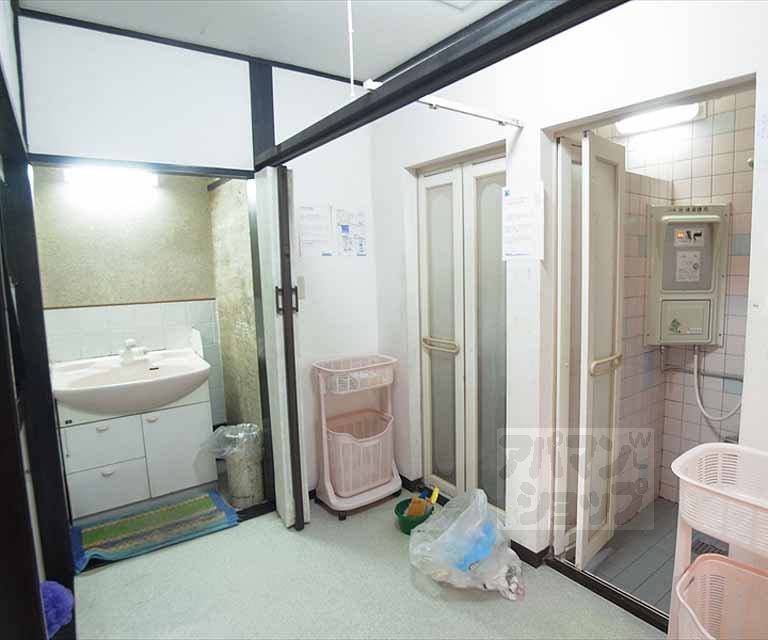 その他　コインシャワーです