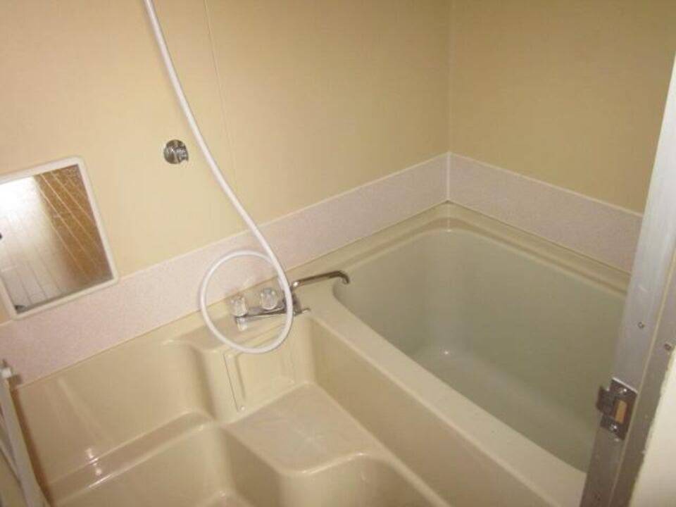 バス・シャワールーム　浴室