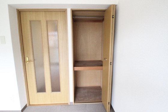 収納　※別部屋の写真です
