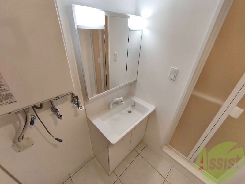 洗面設備　シャンプードレッサーで身支度もラクラクです！