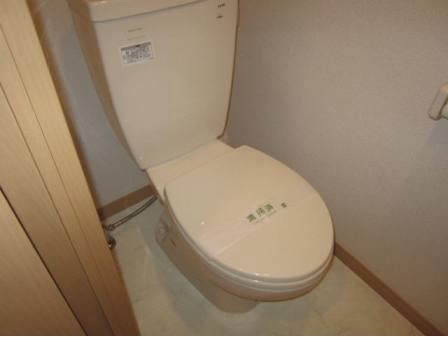 トイレ　別号室参考写真