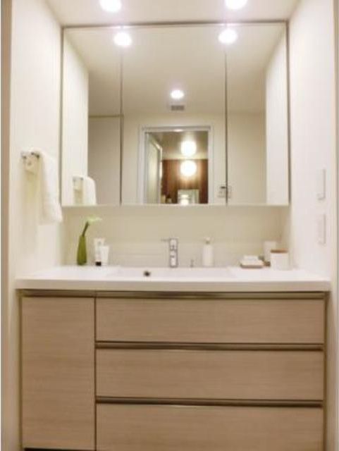 洗面設備　モデルルーム：小物は含まれません