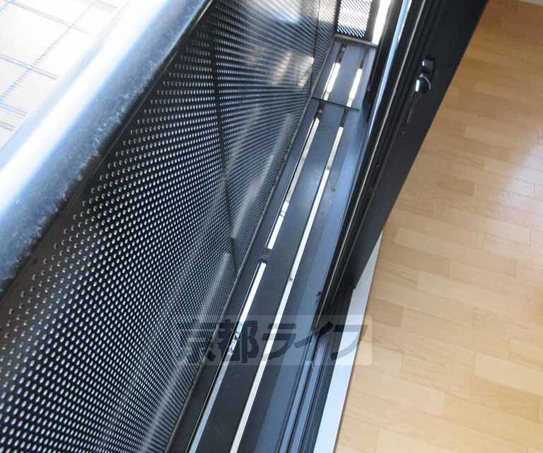 バルコニー　スリムなバルコニー・