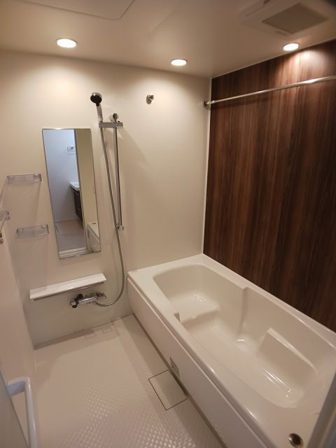 バス・シャワールーム