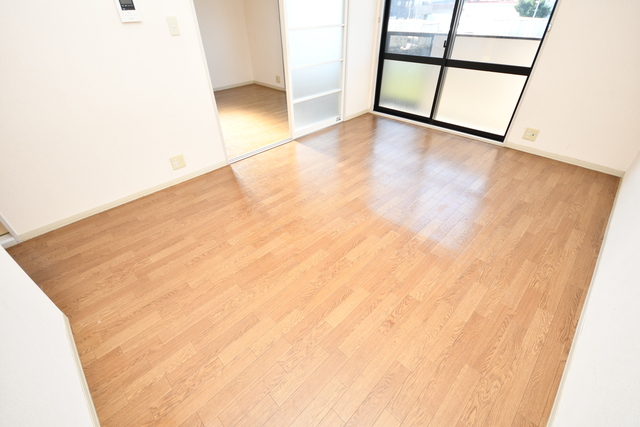 居室・リビング　洋室