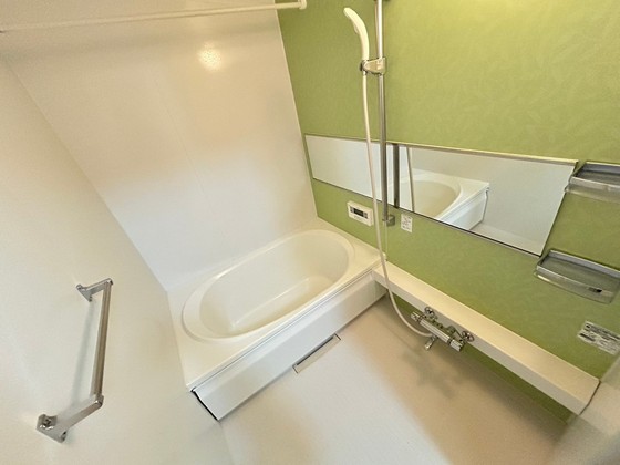 バス・シャワールーム　※別部屋の写真です