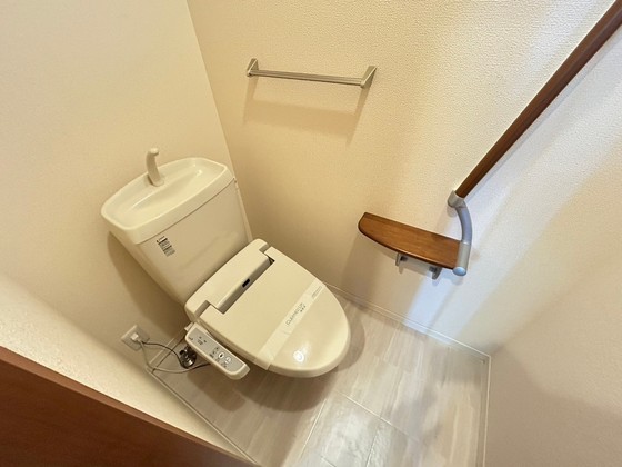 トイレ　※別部屋の写真です