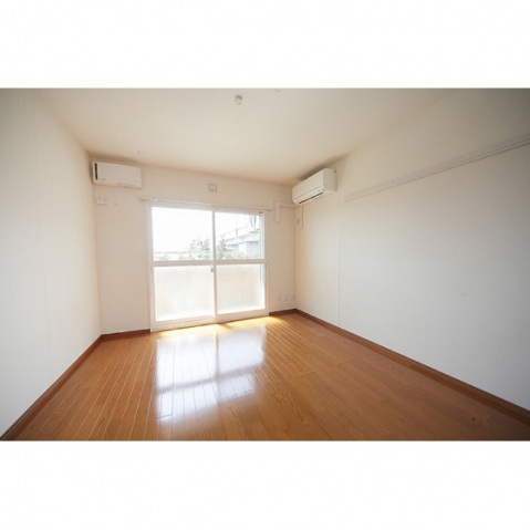 居室・リビング　居室一例