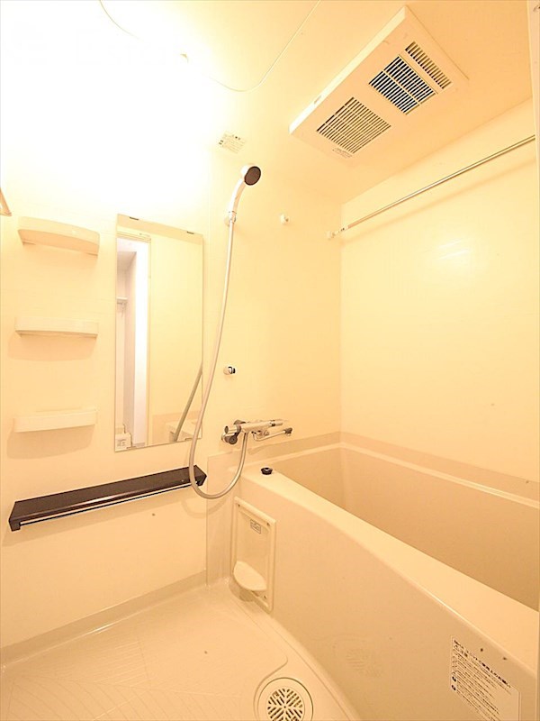 バス・シャワールーム　バスルーム