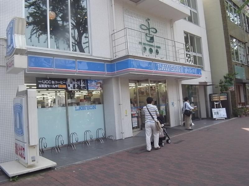 コンビニ　ローソン 中区大須三丁目店（コンビニ）まで184m