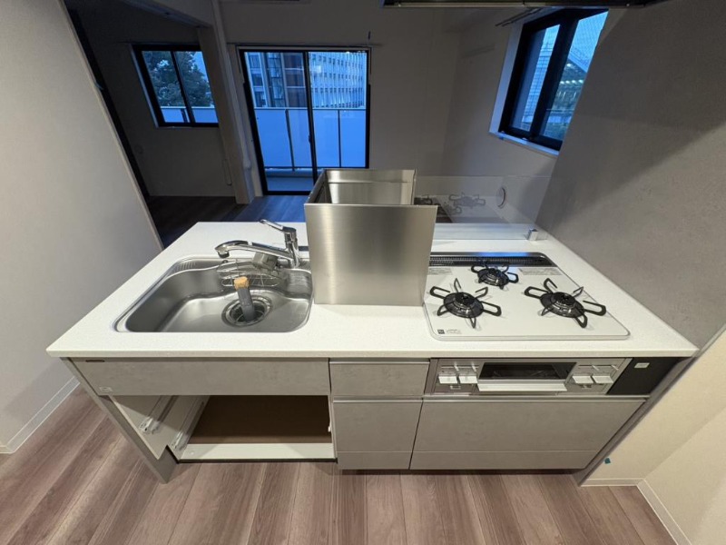 キッチン　３口ガスシステムキッチン