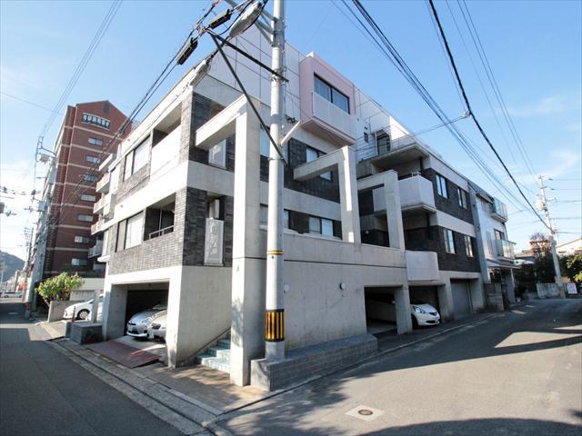 建物外観　松山市昭和町　グラツィオーソ　外観