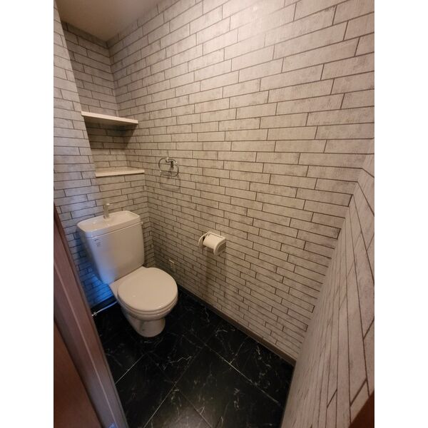 トイレ　シャワートイレ