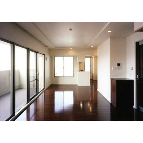 居室・リビング　室内