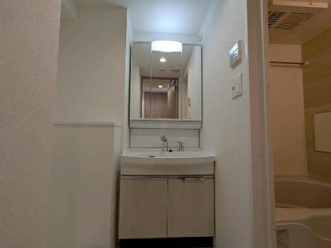 洗面設備　洗髪洗面化粧台