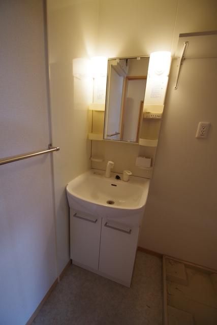 洗面設備　★便利な独立洗面台★