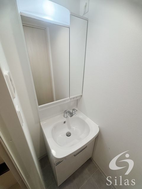 洗面設備　同仕様