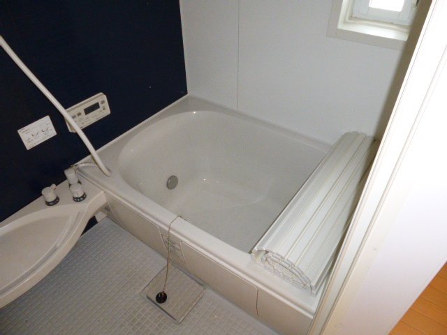 バス・シャワールーム　追い焚きバス