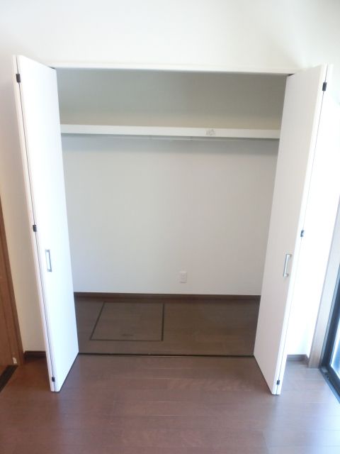 収納　奥行きのあるクローゼットです