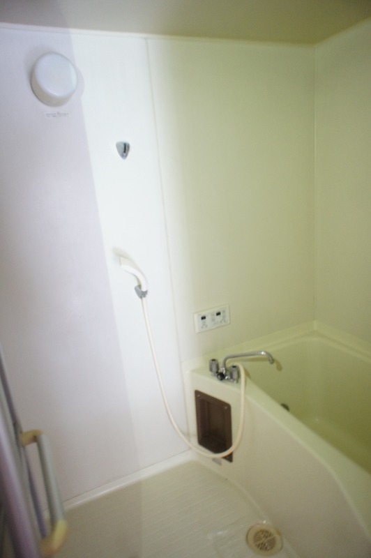 バス・シャワールーム　図面と現状に相違がある場合には現状を優先