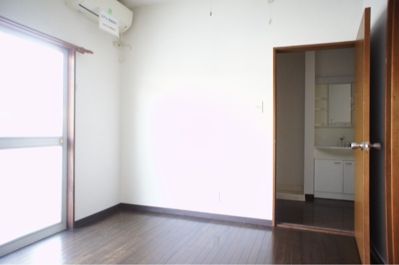 居室・リビング　図面と現状に相違がある場合には現状を優先